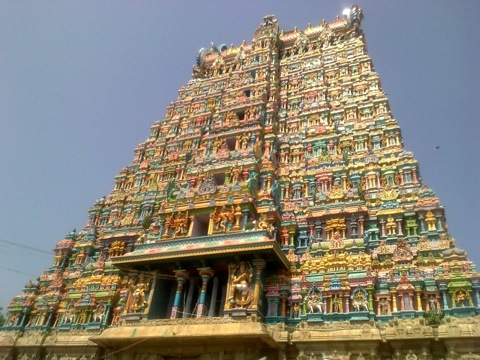 meenakshi-temple-gopuram-south-indian-temple-attraction